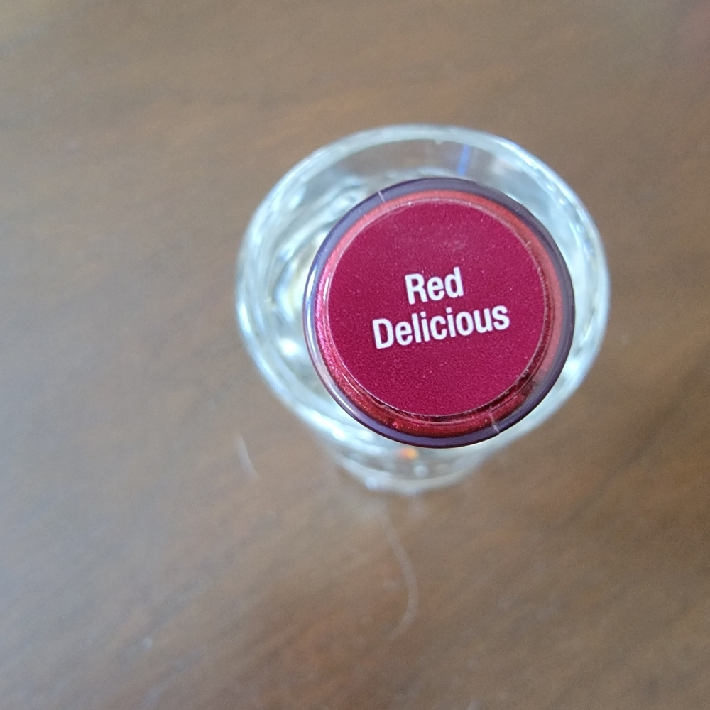 SeneGence Lip Sense - Red Delicious - New